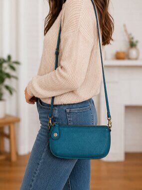 CrossbodyBag with lock